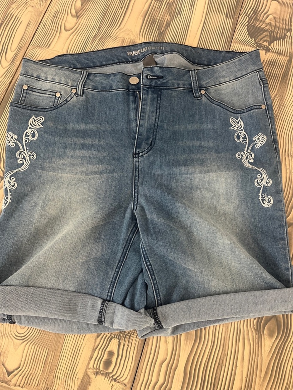 Avenue Blue Denim Embroidered Cuffed Shorts